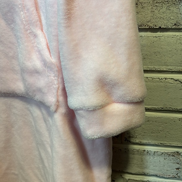 Life Is Good Light Pink Fleece Sleep Shirt Size Medium - Picture 4 of 8